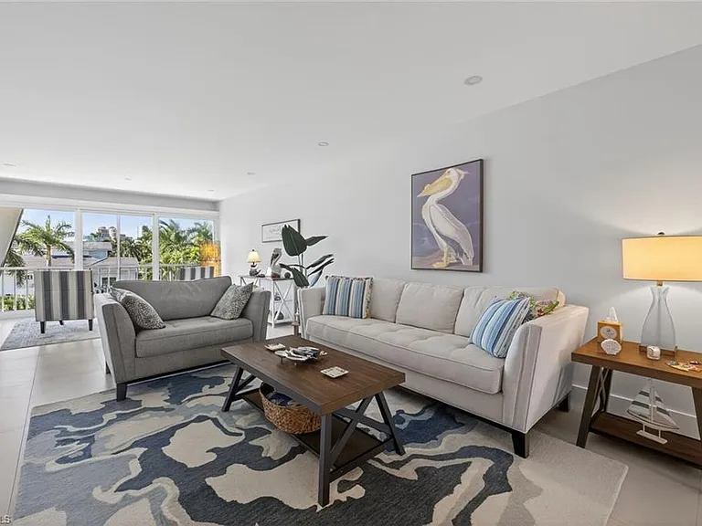 4200 Belair Ln #313 — Photo 8