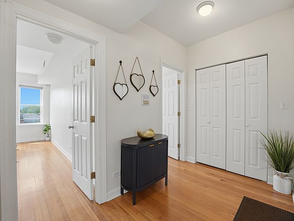 3rd image of 4900 Davis St APT 3E