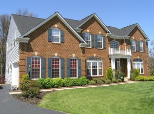 25421 Lemon Tree Pl, Chantilly, VA 20152