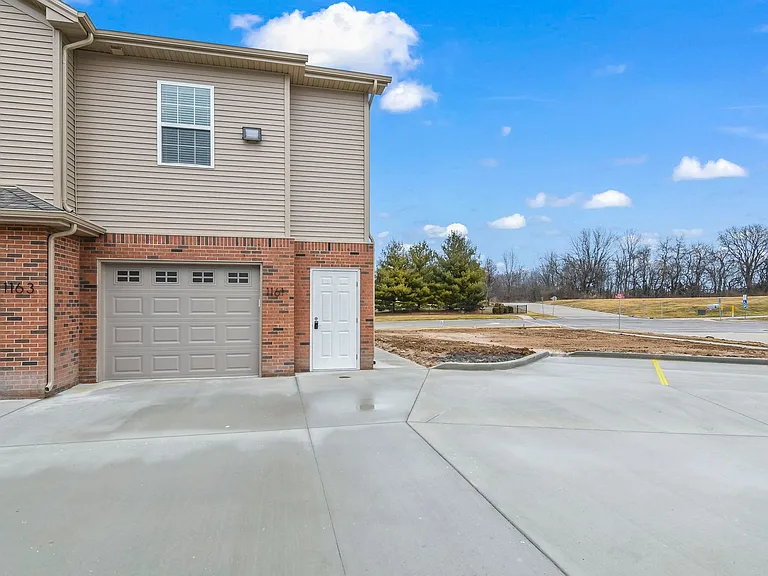 Ravina New Construction — Photo 4