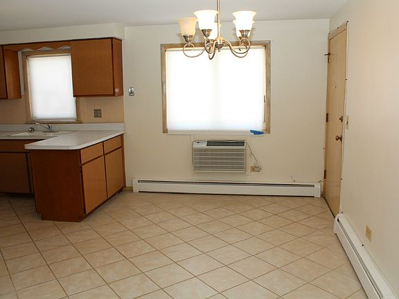 4th image of 6744 W Diversey Ave APT 2S