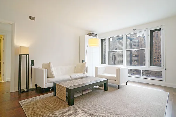 Rented by Compass | media 20