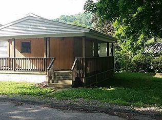 1012 Wills Ave, New Kensington, PA 15068