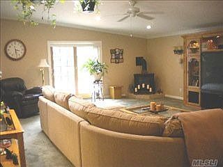 5th image of 25 Redpine Dr
