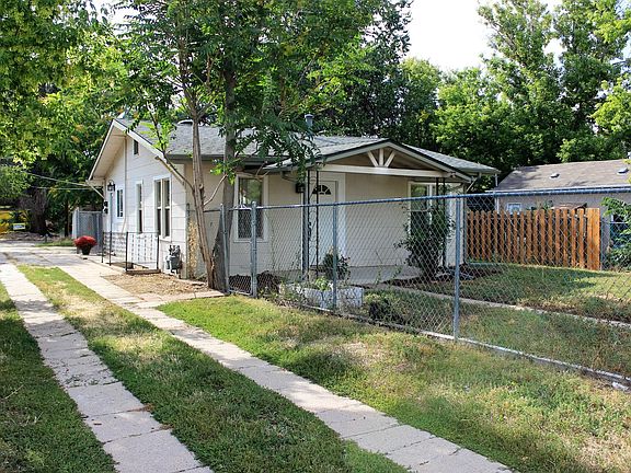 Front with side driveway
