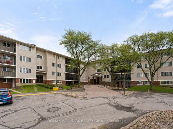 6532 Bilberry Dr #315, Ottawa, ON K1C 4N9