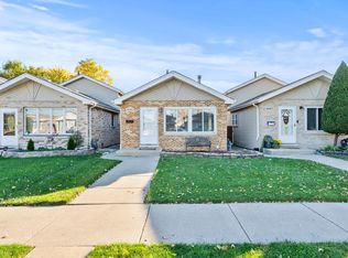 4845 S Luna Ave, Chicago, IL 60638