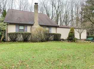 692 Mitchell Hill Rd, Greenville, PA 16125