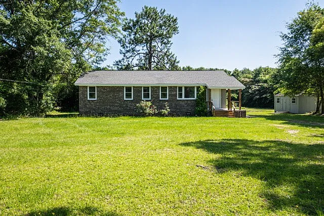 5075 Seymour Rd — Photo 4