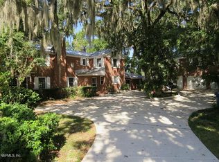 5907 Saxony Woods Ln, Jacksonville, FL 32211
