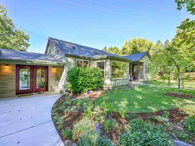 925 Douglas Ln, Mount Shasta, CA, 96067