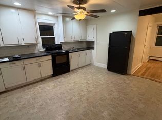 28 1/2 Grove St #2, Salem, MA 01970