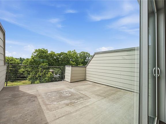3rd image of 211 Bass St SW #10