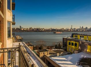 5309 City Pl, Edgewater, NJ 07020