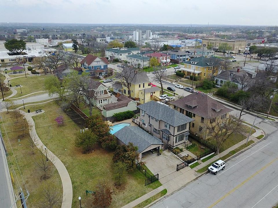 1st image of 711 S Jennings Ave