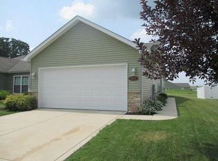6892 Marsh View St, Merrillville, IN 46410