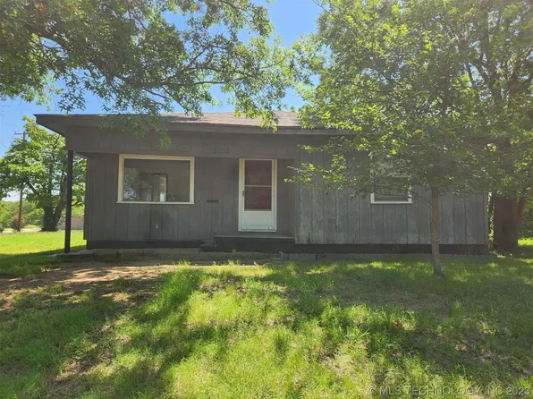 704 S Hickory Ave Bartlesville, Bartlesville, OK 74003