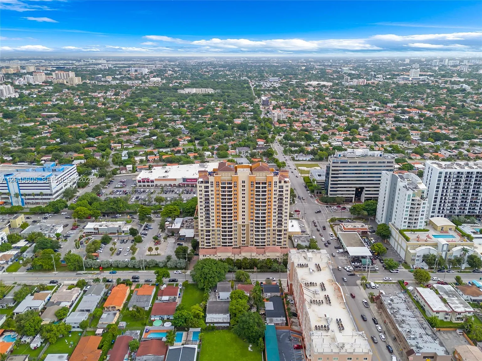 Gables Marquis Condo — Photo 3