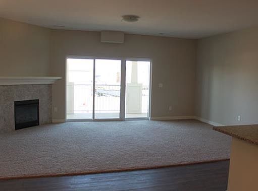 4th image of 1188 Foster Rd