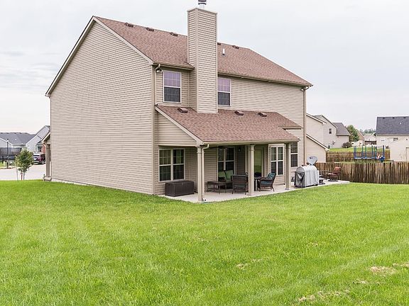 5th image of 604 Lilac Ct