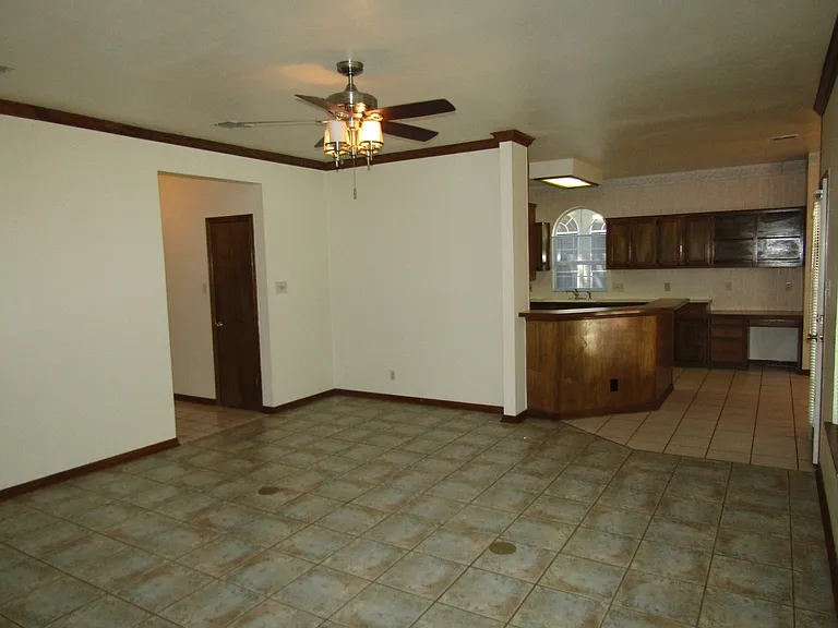 6106 John Chisum Ln — Photo 35