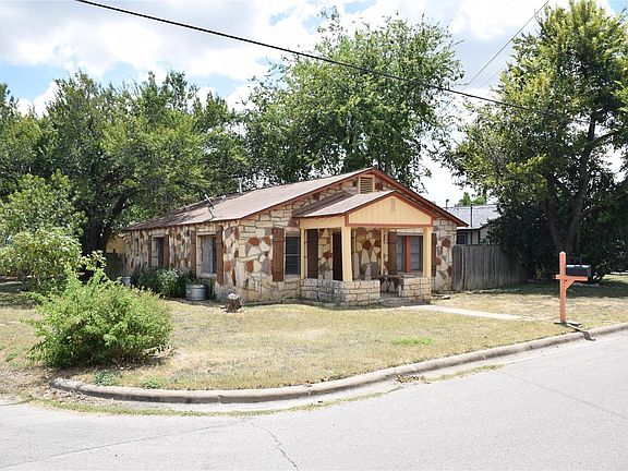 3rd image of 1601 S Pine St