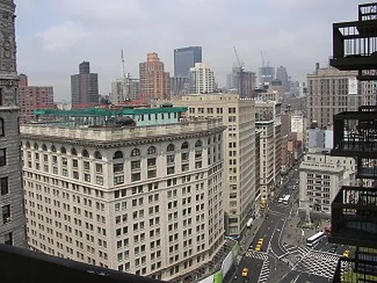 Rented by Newell and Assoc. | media 33