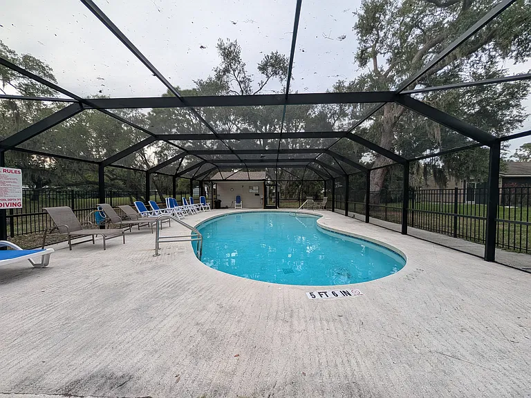 517 Bearded Oaks Cir — Photo 45