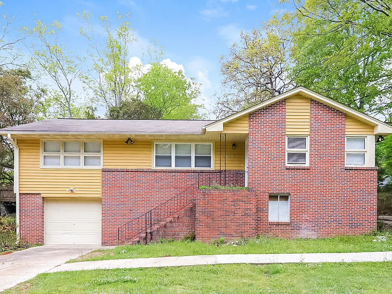 820 Gene Reed Rd — Photo 1