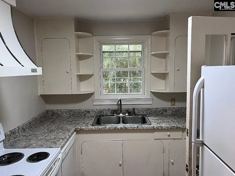 612 S Beltline Blvd — Photo 6