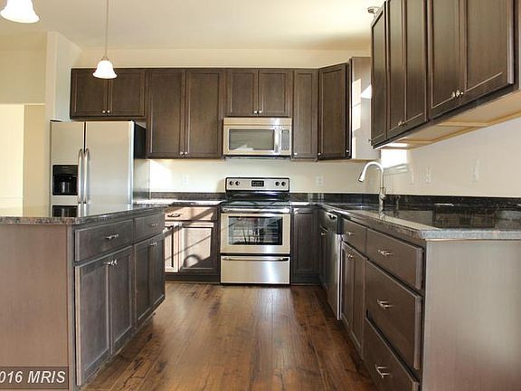 5th image of 38523 Deadwood Ct