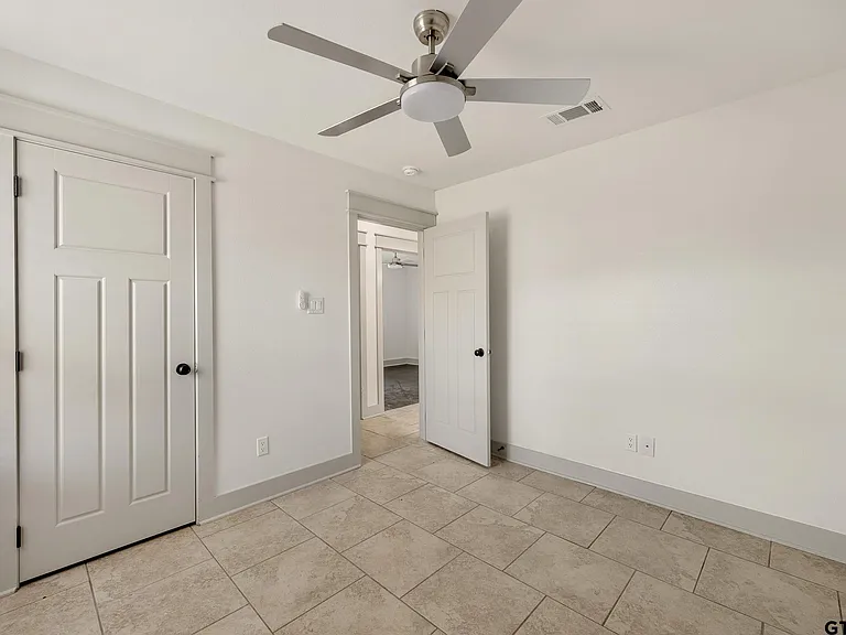 7343 Rockpoint Ln — Photo 22