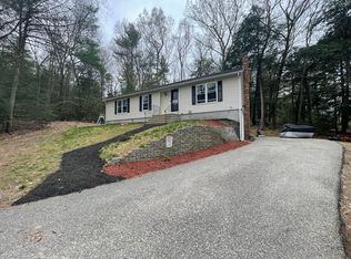 486 Fabyan Rd, Thompson, CT 06277