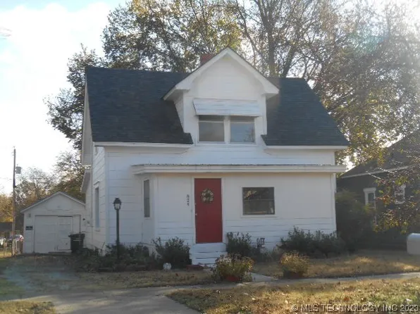 824 S Wyandotte Ave, Bartlesville, OK 74003