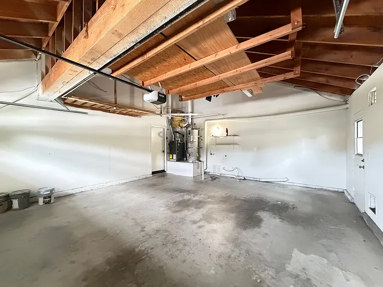 27861 Sheffield — Photo 15