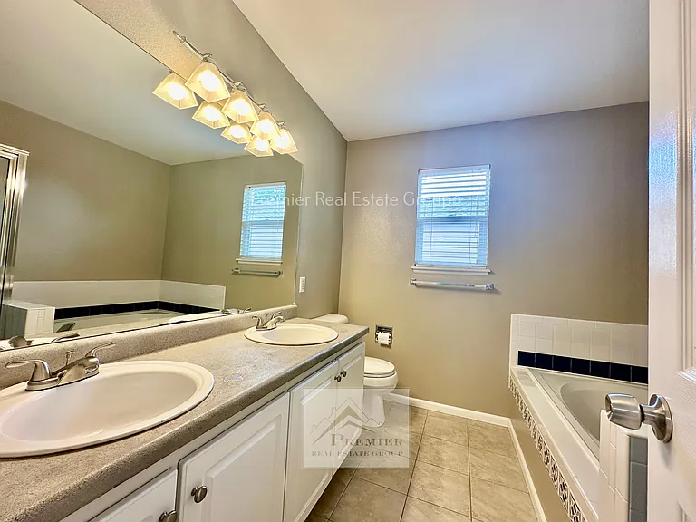 4394 Gunbarrel Dr — Photo 14