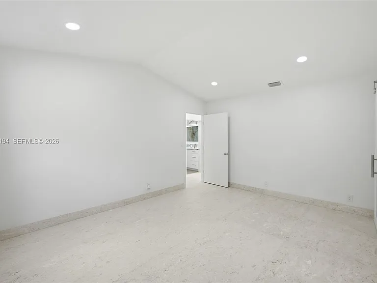 22384 Thousand Pines Ln — Photo 27