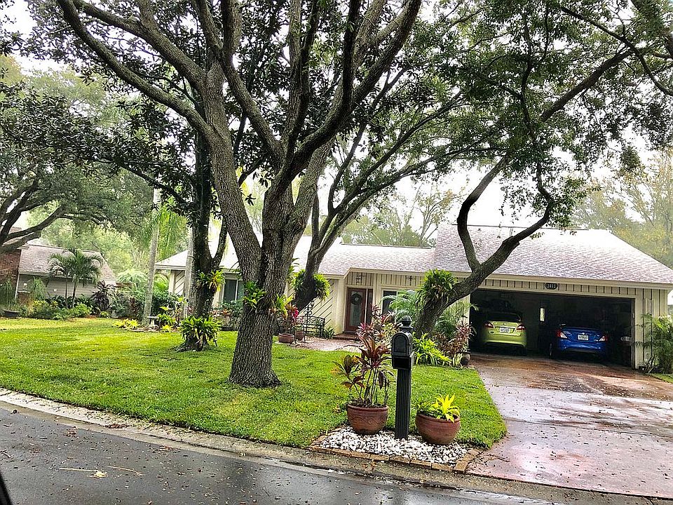 1st image of 2012 Old Oak Ln
