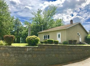 46 Grove Rd, Leominster, MA 01453