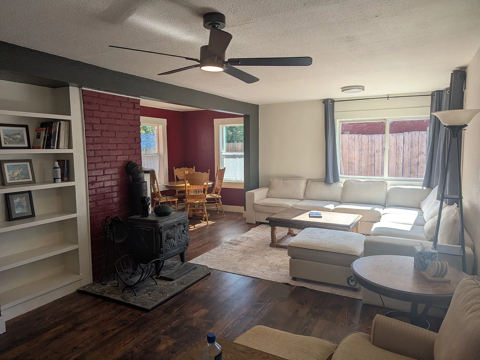 3 bed, 1378 sqft, $2,950 — Photo 3