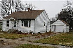 1st image of 416 W Brown St