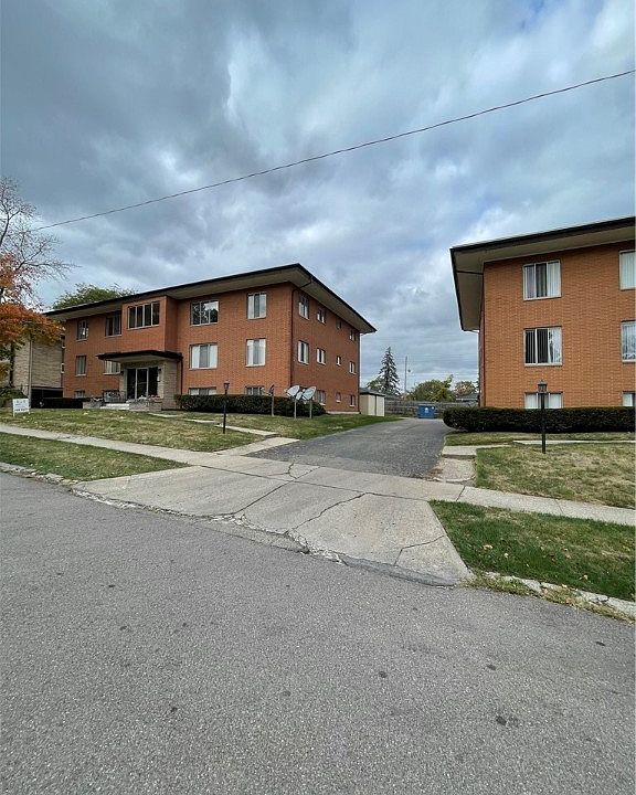 1st image of 529 Heather Dr