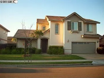 535 Vivian St photo 1