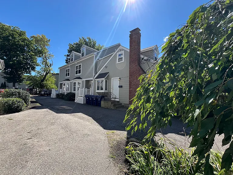 44 Westford St #44 — Photo 3