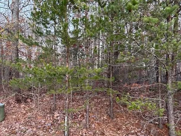 15 Westhaven Dr, Danville, VA 24541