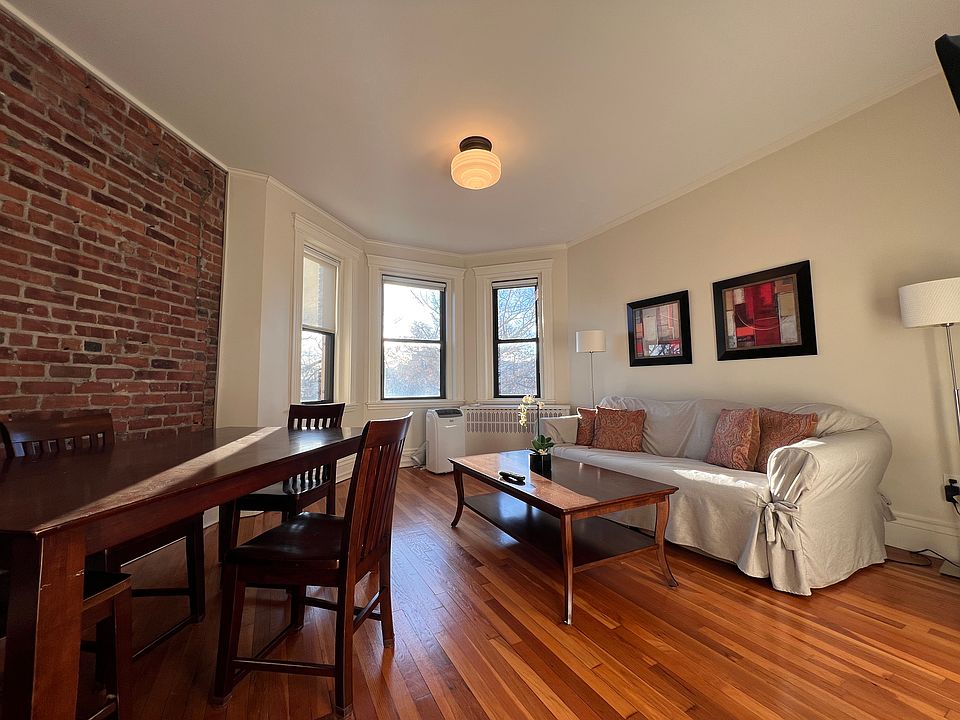 1st image of 52 Charlesgate E APT 174