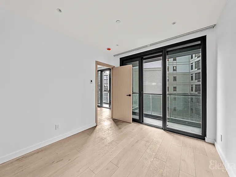 42-62 Hunter St #6C — Photo 10