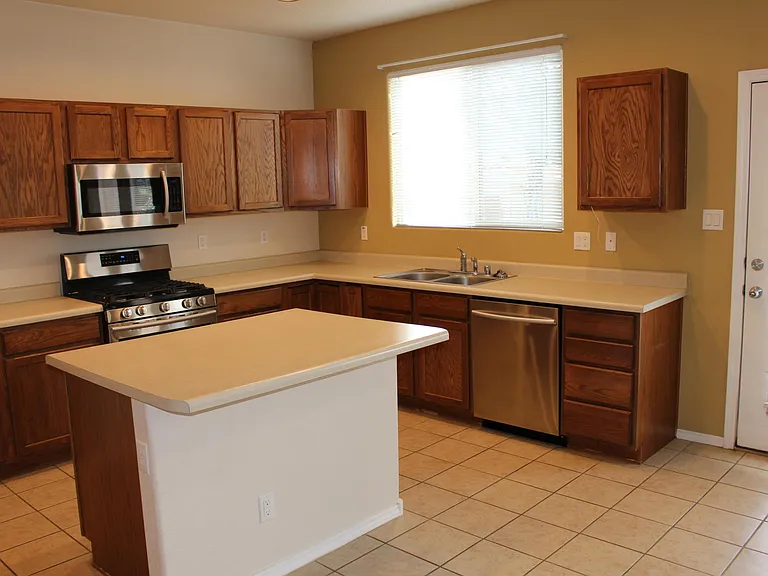 1829 Cortina Loop SE — Photo 11