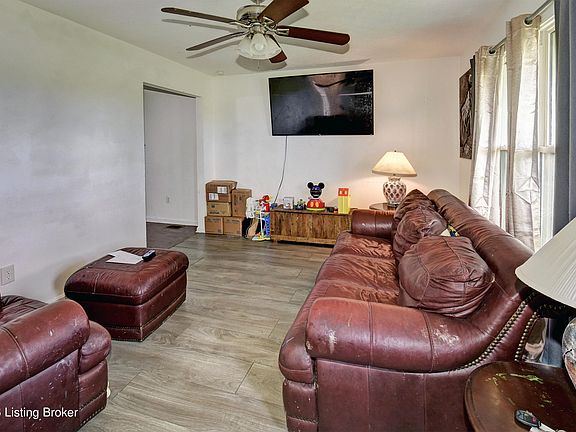 2nd image of 2588 Sulphur Rd