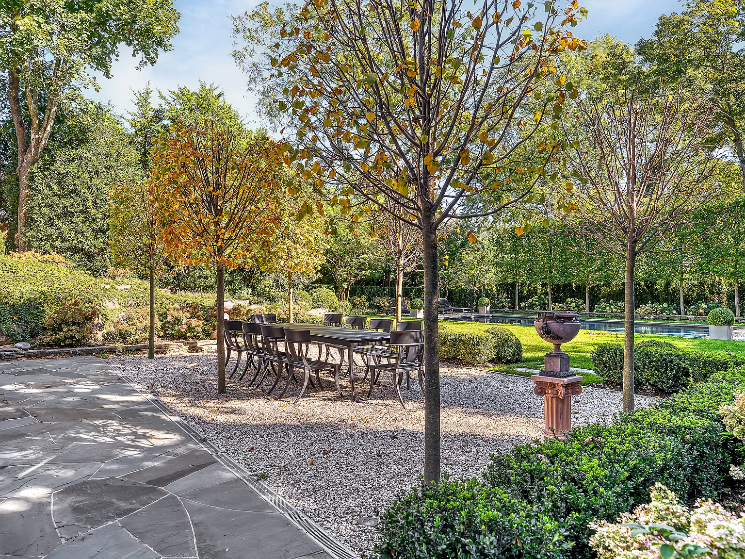 Sag Harbor Village Renovated Gem — Photo 3